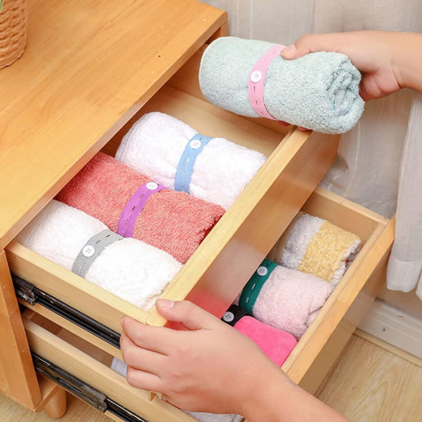 Elastic Band with Buttonhole