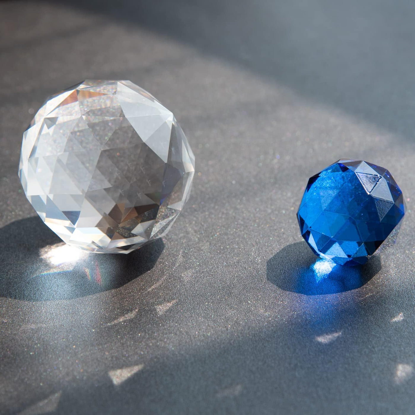 '- Gazing Ball Spiral Tail Wind Spinner Stabilizer