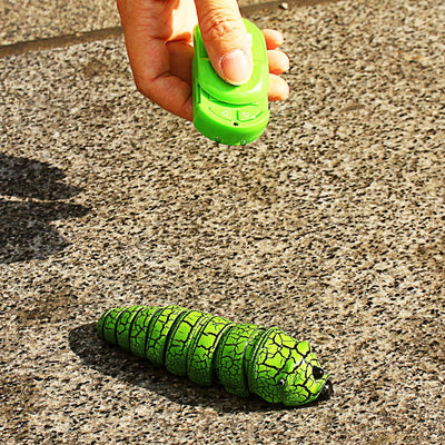 RC Crawling Worm – Realistic Remote Control Prank Bug