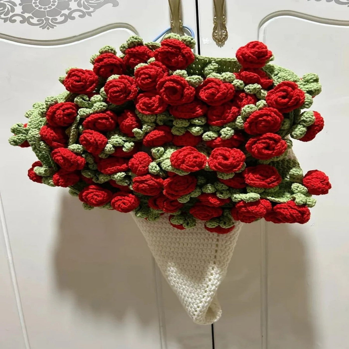 Hand-Knitted Rose Blanket DIY Kit & Ready-Made Gift for Mother's Day Valentine's Day