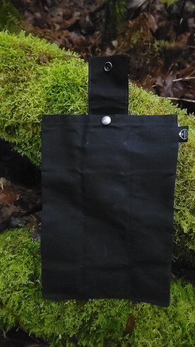 Waxed Canvas Folding Foraging Bag with Durable Design